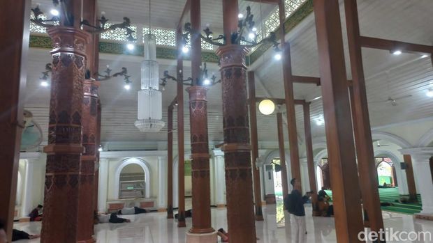 Masjid Agung Lamongan