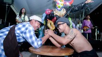 OMPLR tidak pernah kehabisan ide konsep untuk menyajikan tayangan hiburan kepada penonton dengan konsep aksi panggung sebagai media pendekatan lokalitas.