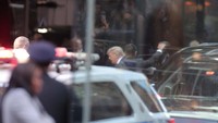 Walikota Eric Adams memperingatkan bahwa siapa pun yang memprotes dengan kekerasan selama dakwaan bersejarah Trump akan ditangkap.