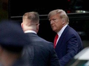 Divonis Bersalah Lecehkan Kolumnis, Trump: Saya Tidak Kenal Wanita Itu!