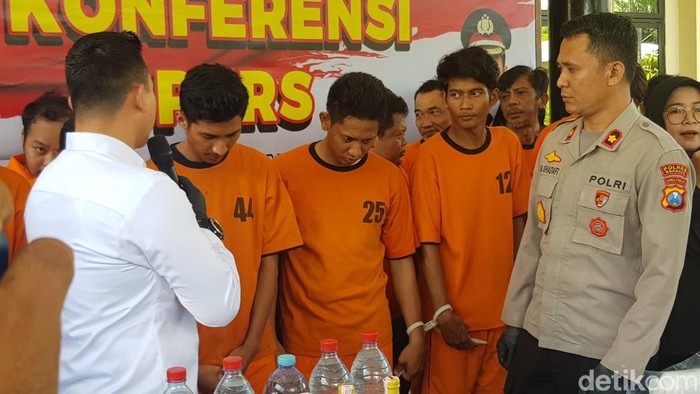 Muncikari di Nganjuk diamankan karena tetap beroperasi saat Ramadhan