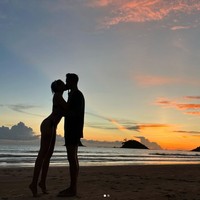 Kemesraan yang selama ini terpajang di media sosial ternyata berujung perpisahan dengan drama. Nikita menuduh suami keempatnya itu kabur dan membawa perhiasan. (Foto: Instagram/@nikitamirzanimawardi_172)