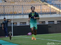 Tukar Pinjam Henhen dan Robi Darwis di Persib Bandung