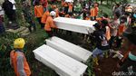 Pemakaman Korban Pembunuhan Mbah Slamet Serial Killer Banjarnegara