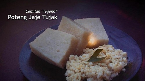 Poteng Jaje Tujak, jajanan khas Lombok saat lebaran. (dok. Disbudpar NTB)