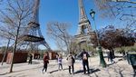 Potret Eiffela, Replika Menara Eiffel di Paris Buatan Seniman Prancis