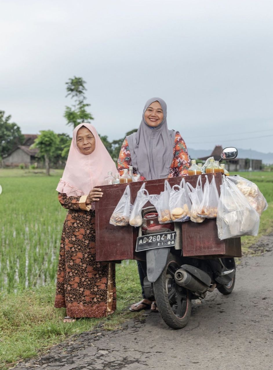 Potret Penjual Jamu Indonesia Masuk Majalah Vogue, Begini Ulasannya