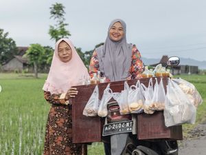 Potret Penjual Jamu Indonesia Masuk Majalah Vogue, Begini Ulasannya
