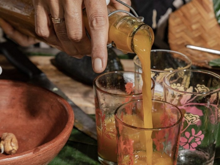 Potret Penjual Jamu Indonesia Masuk Majalah Vogue, Begini Ulasannya