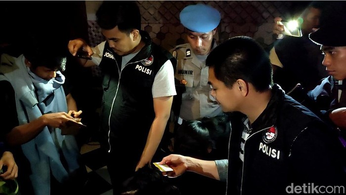 Razia tempat hiburan malam di Bogor