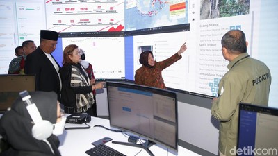 Risma Resmikan Pusat Kendali Kemensos di Jaktim