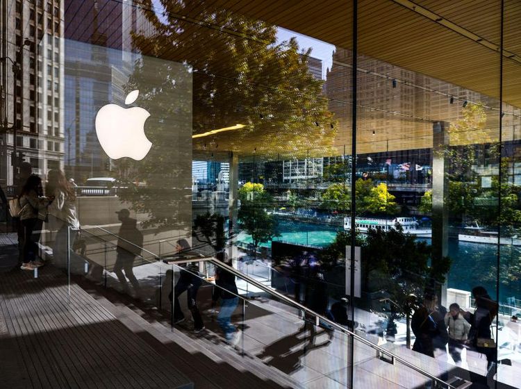 Sempat Hindari Tren PHK, Kini Apple Diam-diam Pangkas Karyawannya