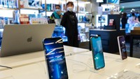 PHK yang dilakukan Apple tidak terlalu besar jika dibandingkan dengan perusahaan teknologi lainnya. Sebastian Ng/Getty Images