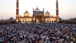 Suasana Buka Puasa Bersama di Masjid Terbesar India