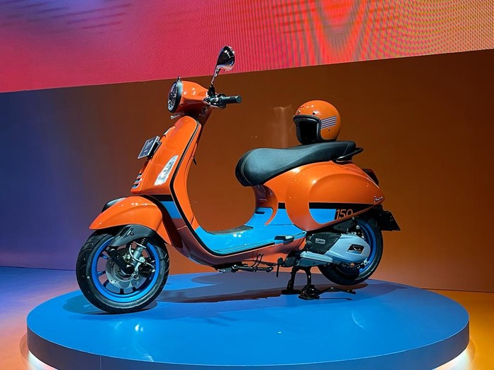 Vespa Primavera Color Vibe