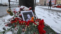 Ledakan pada Minggu (2/4) menewaskan Vladlen Tatarsky. Blogger terkemuka itu selain mendukung invasi dikenal pula sebagai kritikus militer Rusia. REUTERS/Anton Vaganov.