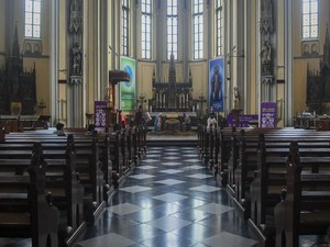 Sabtu Suci Pakai Baju Apa? Ini Warna Liturginya