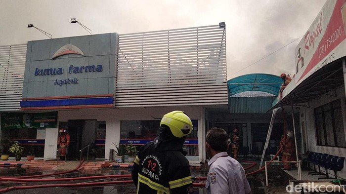 apotek kimia farma terbakar