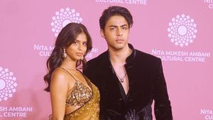 7 Gaya Anak-anak Shah Rukh Khan saat Hadir di Pesta Orang Terkaya Asia