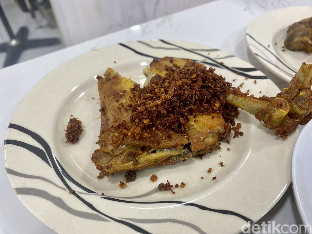 Ayam Goreng Buni