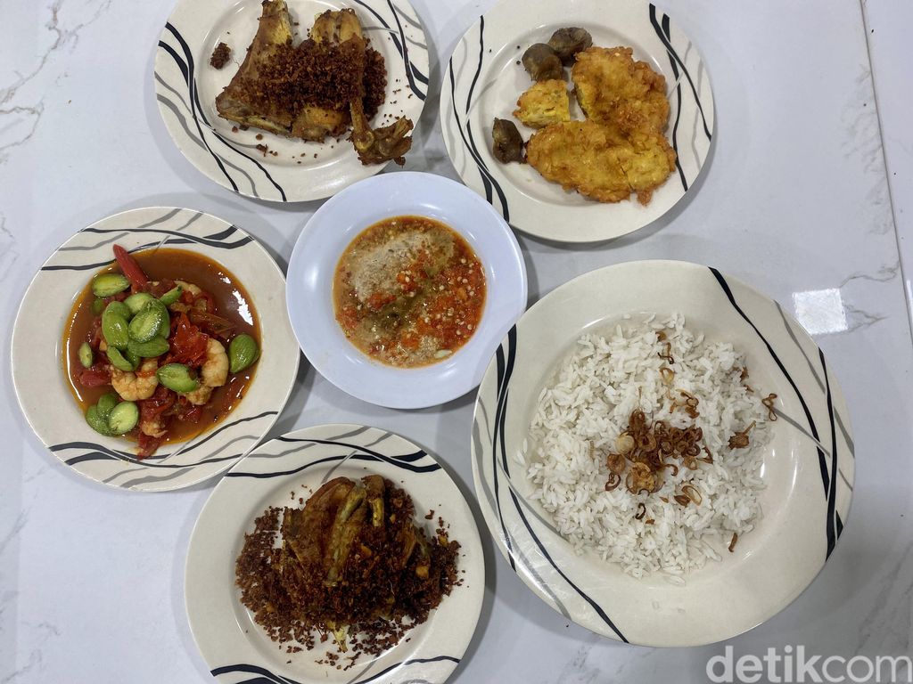 Ayam Goreng Buni