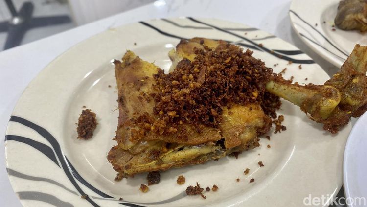 Legend! 10 Ayam Goreng Sedap di Jakarta, Ada yang Sejak 1940-an