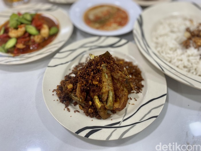 Ayam Goreng Buni