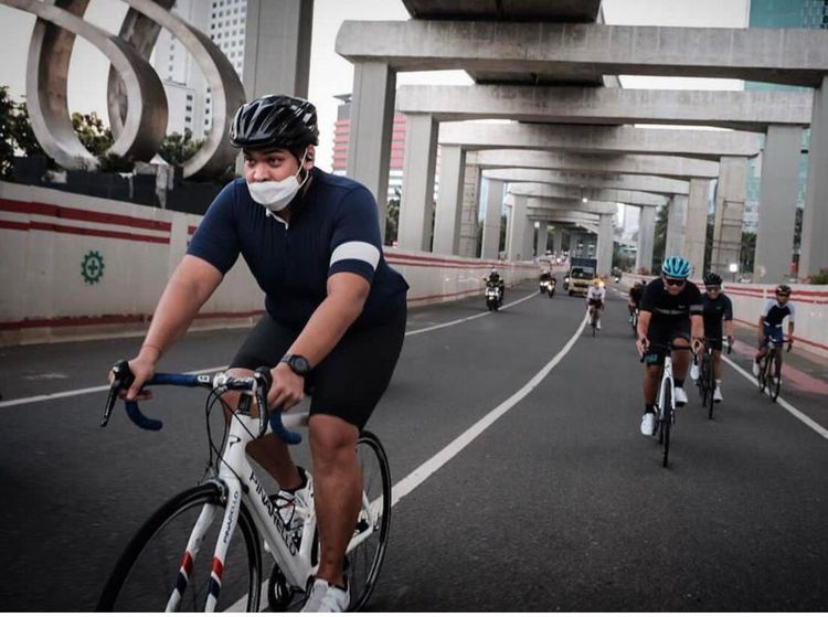 5 Potret Dito Ariotedjo Jajal Olahraga, Menpora Baru yang Bodinya Disorot