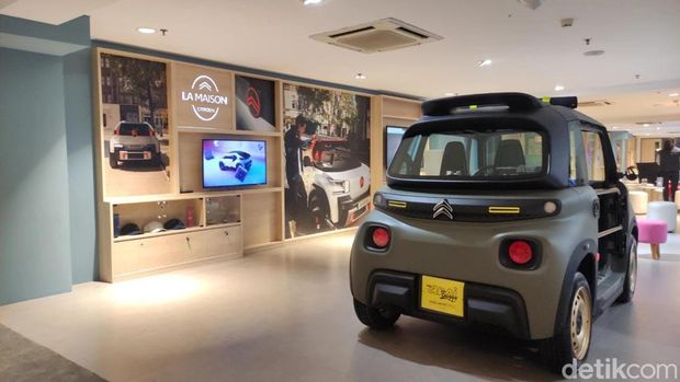 Experience Center Citroen Indonesia.