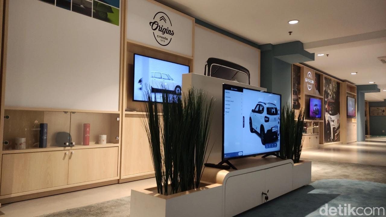 Experience Center Citroen Indonesia.
