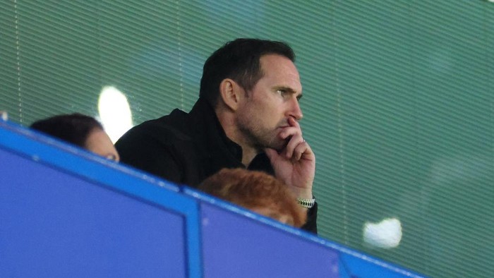 LONDON, ENGLAND - APRIL 04: Frank Lampard looks on during the Premier League match between Chelsea FC and Liverpool FC at Stamford Bridge on April 4, 2023 in London, United Kingdom. (Photo by Marc Atkins/Getty Images)