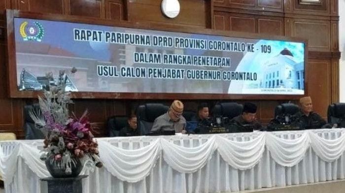 Rapat paripurna DPRD Gorontalo dalam rangka penetapan usulan calon penjabat (Pj) Gubernur Gorontalo.