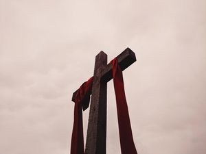 50 Ucapan Wafat Yesus Kristus yang Menyentuh Hati dan Penuh Makna