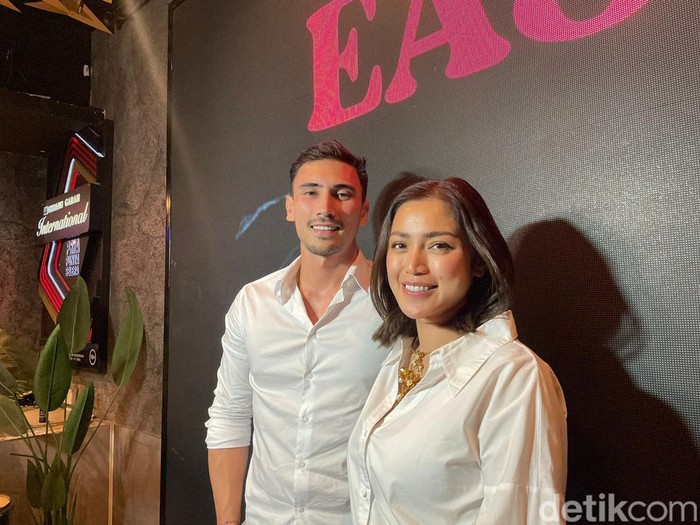 Jessica Iskandar dan Vincent Verhaag