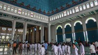 Fasilitas-fasilitas ini sejalan dengan misi dari pembangunan masjid ini, yaitu sebagai sarana ibadah, edukasi, pengenalan budaya, dan juga tempat wisata.  