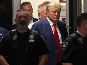 Bantahan Donald Trump soal Skandal dengan Mantan Bintang Porno
