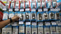 Selain memperkuat jaringan distribusi, Mr Safety Group juga melengkapi pelayanan purna jual yaitu service center. 