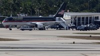 Mengutip CNN Politics, pesawat, yang dibeli Trump pada tahun 2010 dari mendiang pendiri Microsoft Paul Allen, telah diperbaiki hingga dapat terbang. Pesawat ini sering disebut Trump Force One.