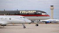 Mengutip BBC dan Business Insider, harga pesawat Donald Trump diperkirakan US$ 100 juta. Pesawat ini biasanya dipakai Donald Trump untuk kunjungan ke daerah-daerah para pendukungnya. Termasuk yang terakhir, Trump memakai pesawat ini ke New York untuk menjalani sidang kasus suap.