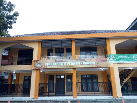 Pondok Pesantren Buntet Cirebon