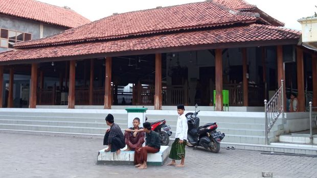 Pondok Pesantren Buntet Cirebon