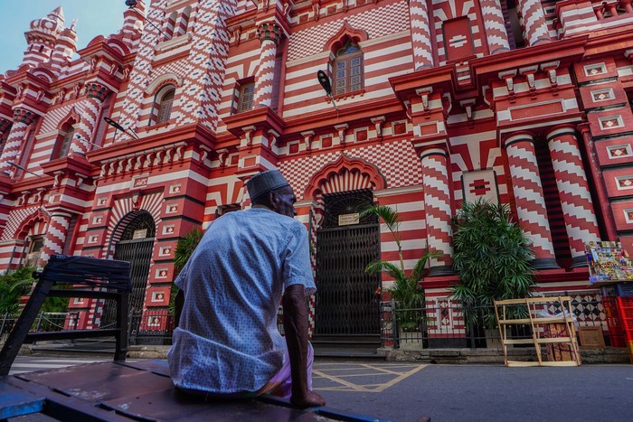 A general view of the Red Mosque (Jami Ul-Alfar Mosque) in Colombo, Sri Lanka, on April 5, 2023. (Photo by Thilina Kaluthotage/NurPhoto via Getty Images)