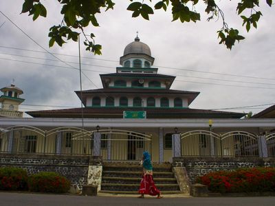 Potret Masjid Berusia 300 Tahun di Kalimantan Selatan