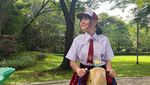 4 Gaya Prilly Latucosina Jadi Anak SD
