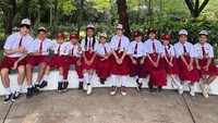 Formasi lengkap anak SD yang bermain dalam proyek tersebut. Foto: instagram