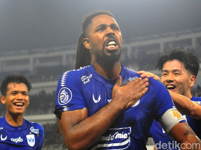Striker asing PSIS Semarang, Carlos Fortes diprediksi akan jadi andalan melawan PSM Makassar.