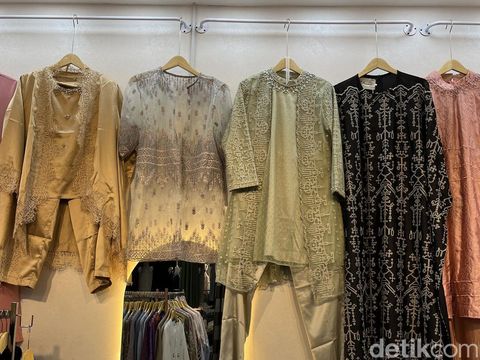 Tren hijab di Thamrin City tahun 2023.