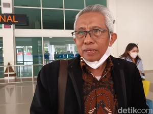 Sempat Ngotot, MWA UNS Akhirnya Batal Lantik Rektor Terpilih