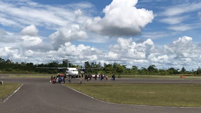 Dua maskapai penerbangan pun kembali beroperasi di Bandara Nop Goliat Dekai.