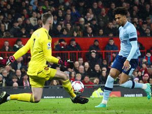 Lagi! De Gea Selamatkan MU